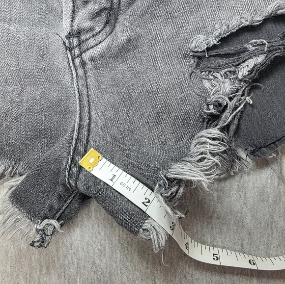 Free People Women's Distressed Gray Denim Cut Off Shorts Size 29 - Picture 6 of 8